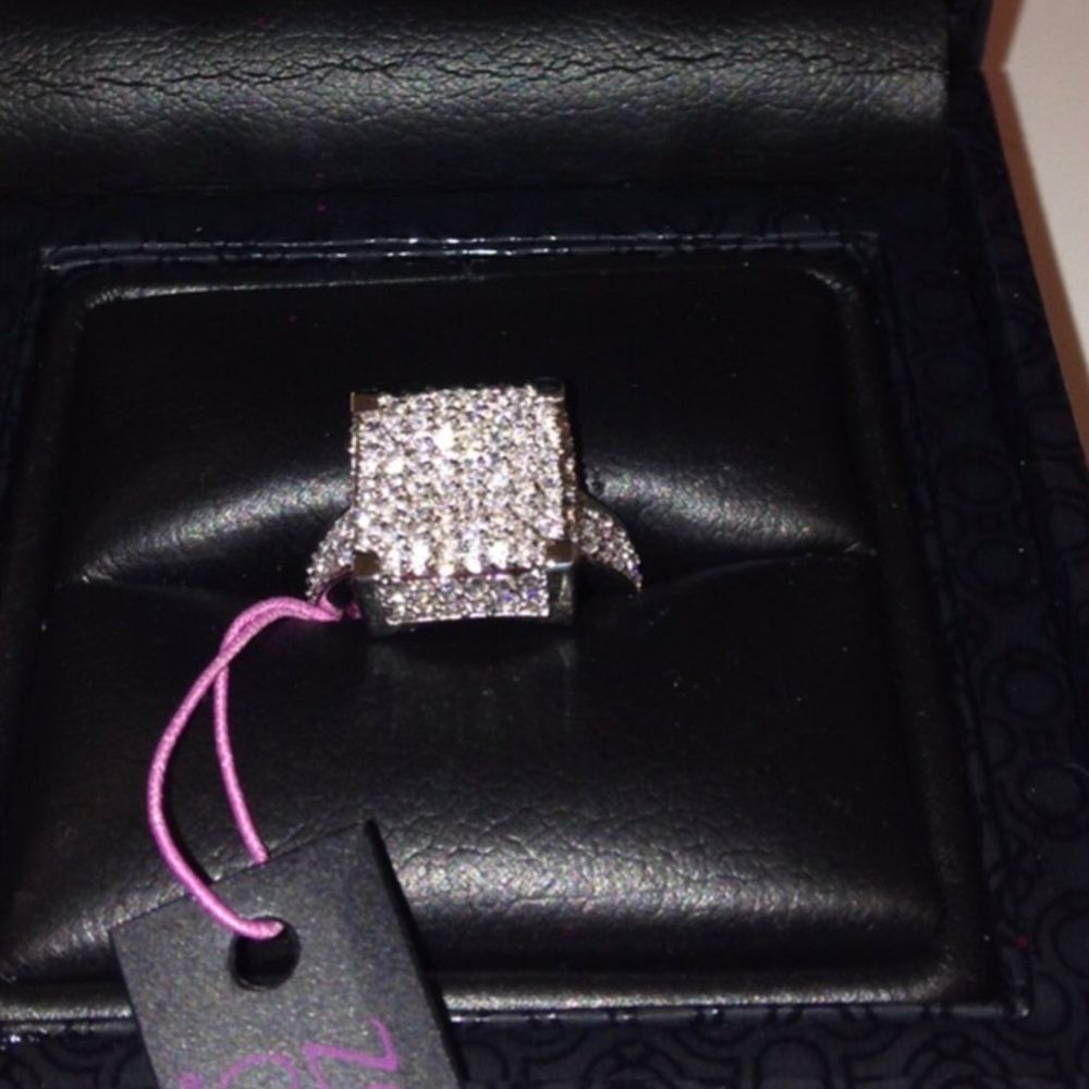 Absolutely Stunning C.Z. Unique Cube Ring-7 or 8